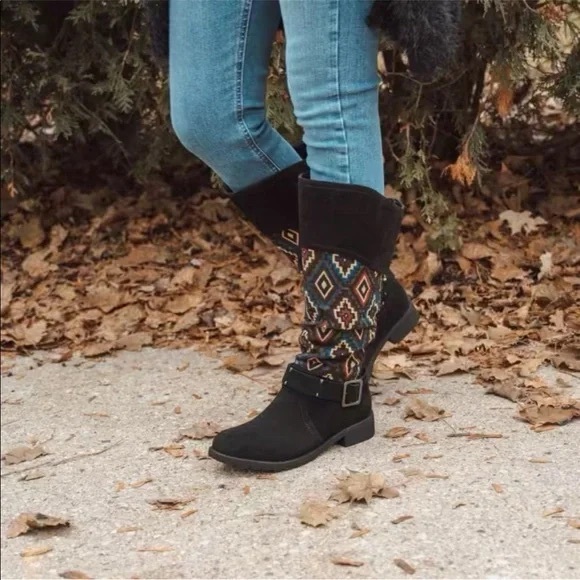 MUK LUKS Women’s Boots Water Resistant Size 8 NEW - Picture 1 of 11